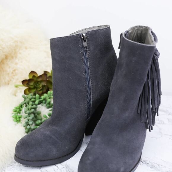 Very Volatile Los Angeles Gray Suede Leather Fringe Ankle Boots Size 8.5 Womens - Picture 4 of 8